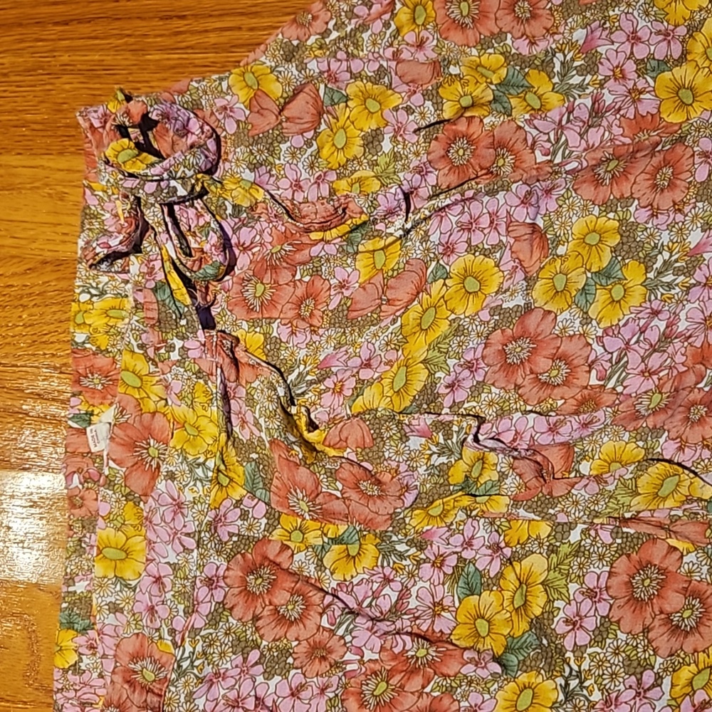 6 piece boho bundle. Size small/med. 3 skirts, 2 tops, adorable jacket - Picture 12 of 16